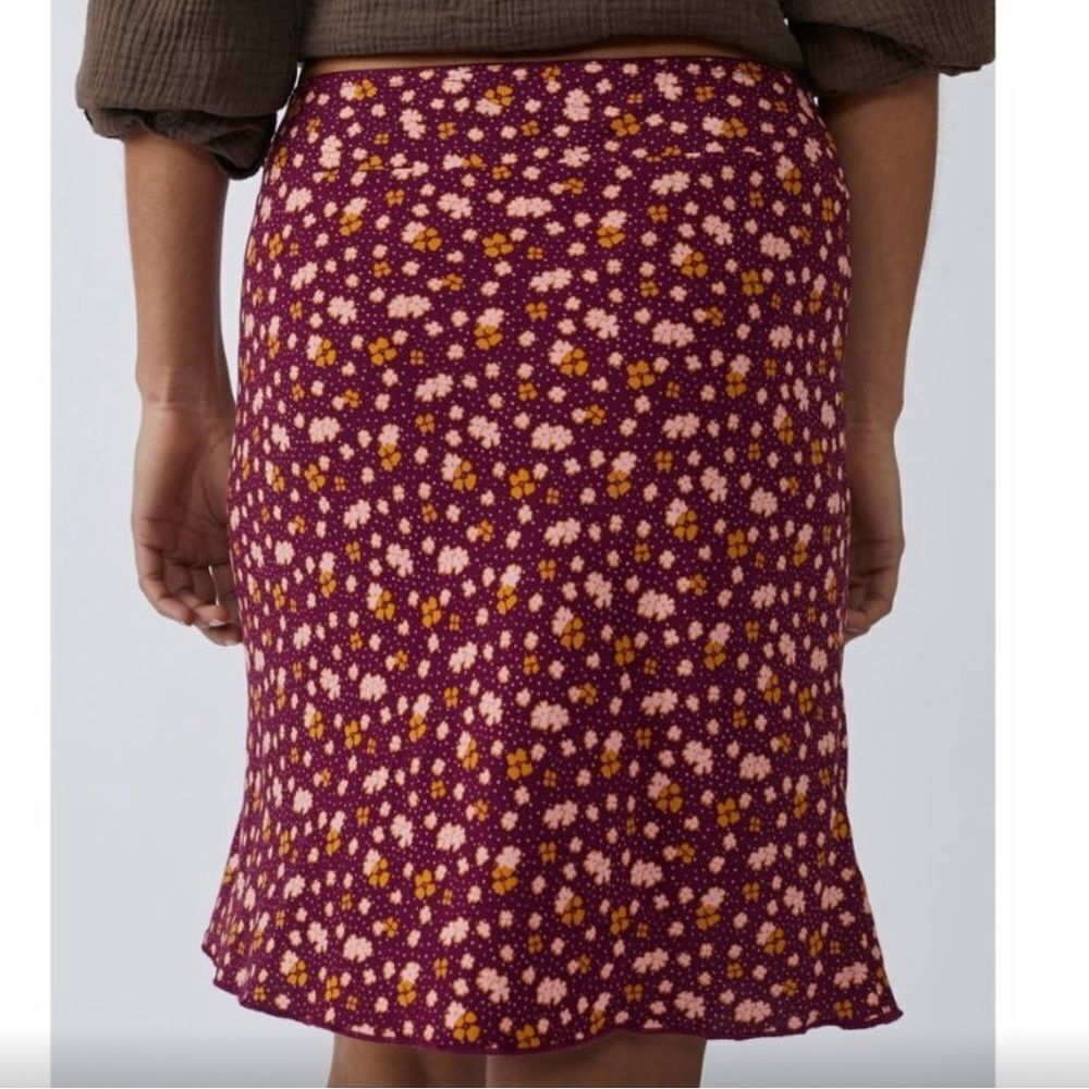 NWT Free People IRL Midi Skirt A Line Floral Ruffled Trim Viscose 6 Modest Chic - Picture 3 of 15